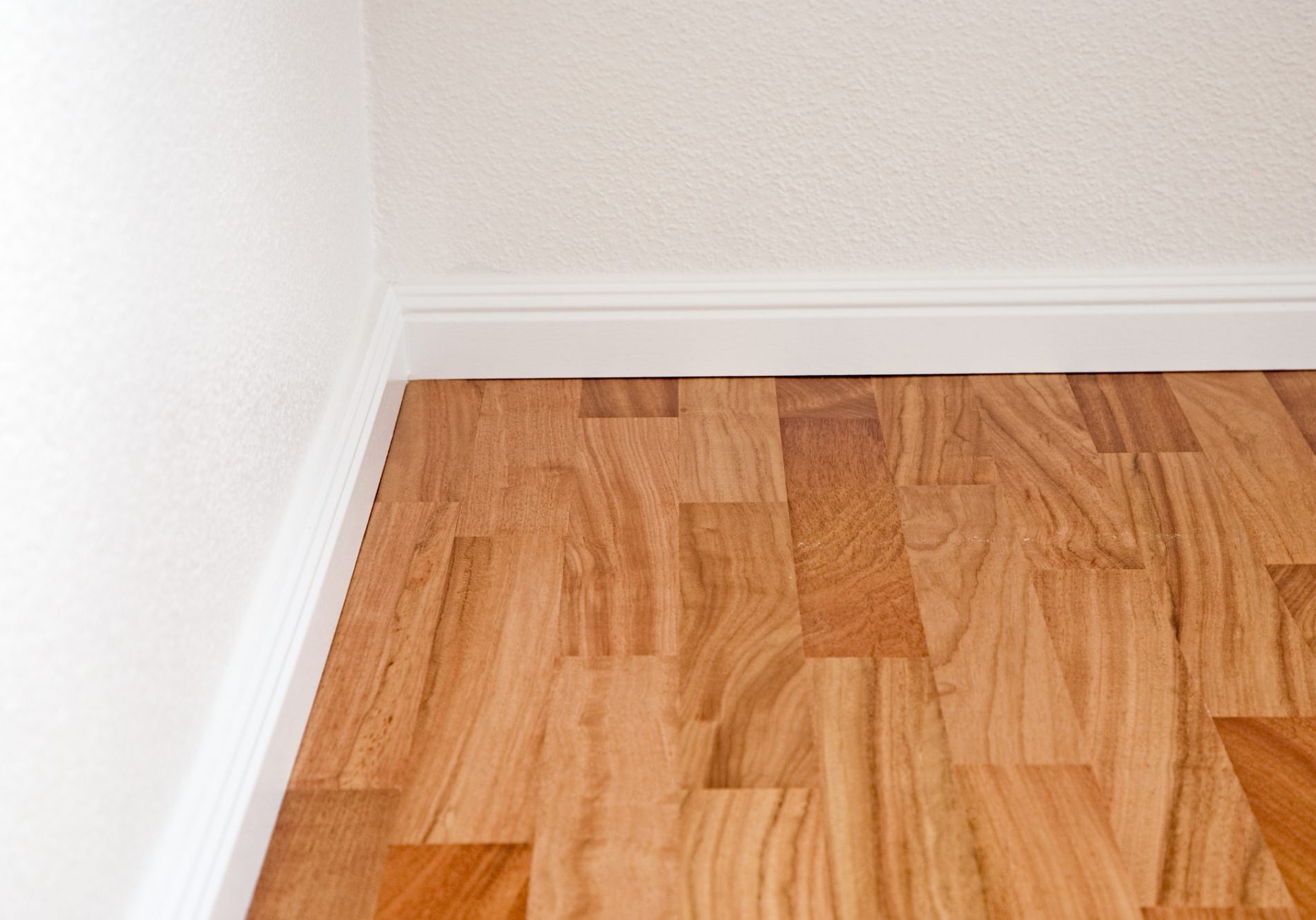 dreamstime_m_4779655 Skirting